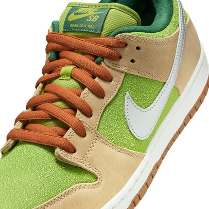 Nike SB Dunk Low Pro "Escargot" Sesame / Metallic Silver - Pear - Fir