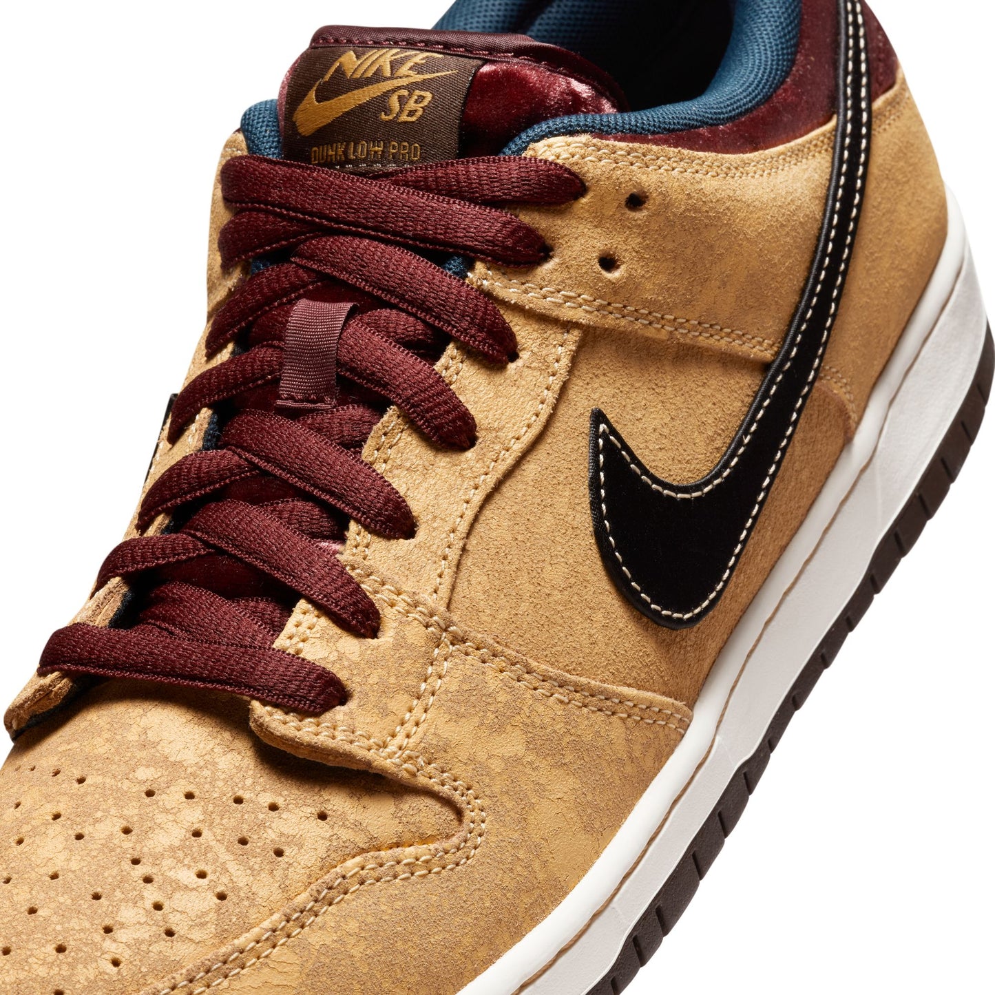 Nike SB Dunk Low Pro "City Of Cinema" Celestial Gold / Black - Dark Team Red FZ1278-200