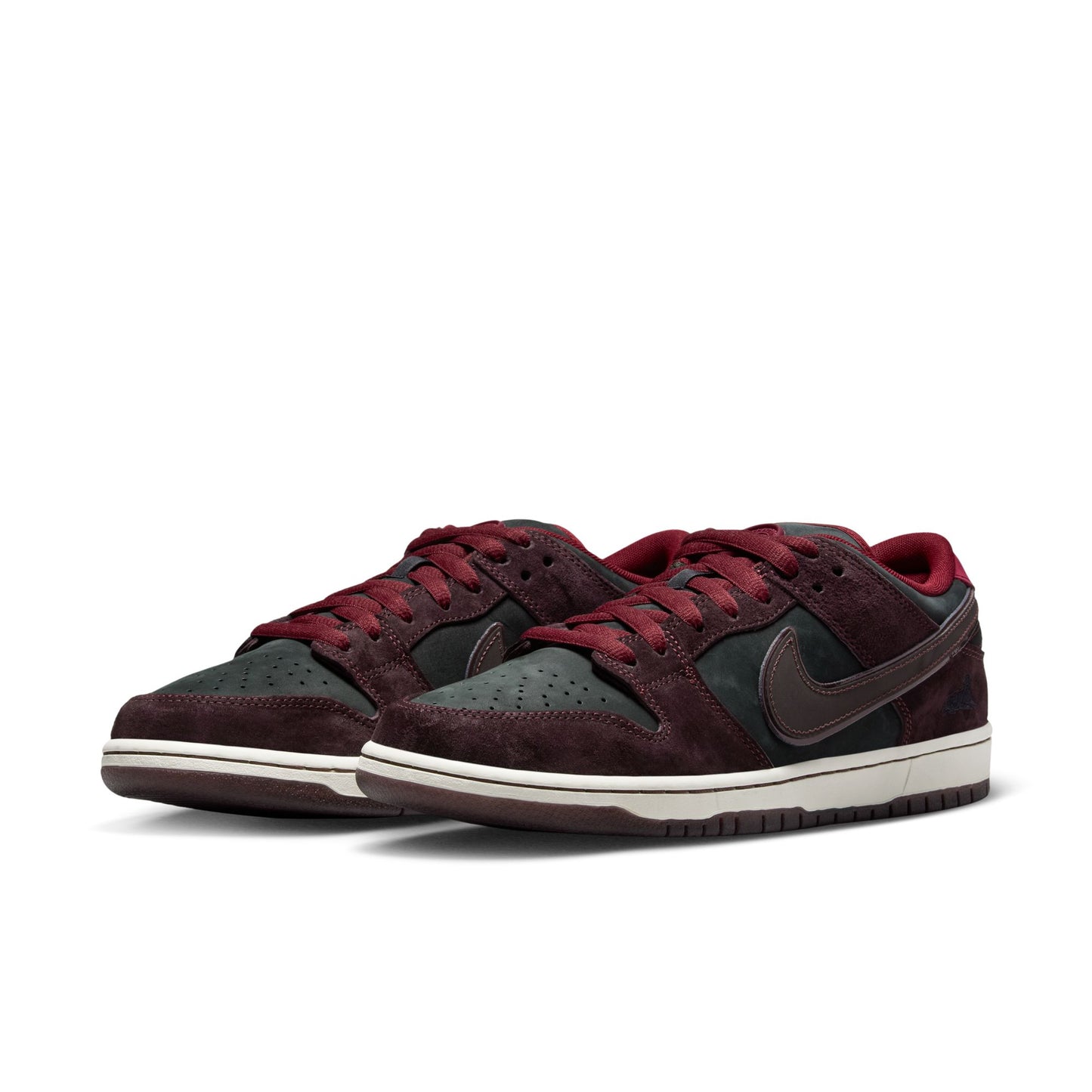 Nike SB x Riot Skate Shop Dunk Low Pro Mahogany / Dark Beetroot - Team Red - Sail FZ1289-200