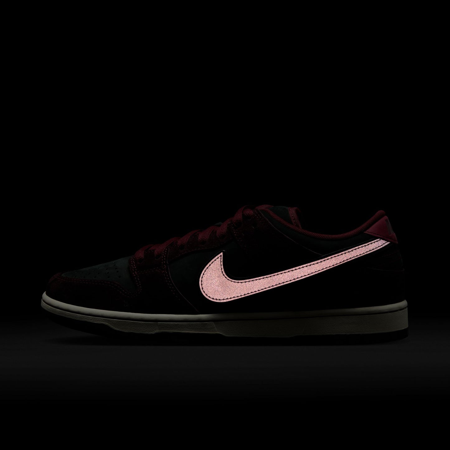 Nike SB x Riot Skate Shop Dunk Low Pro Mahogany / Dark Beetroot - Team Red - Sail FZ1289-200