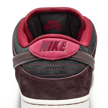 Nike SB x Riot Skate Shop Dunk Low Pro Mahogany / Dark Beetroot - Team Red - Sail FZ1289-200